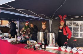 marché de Noël Randscouts et Randguides Courson-Monteloup 