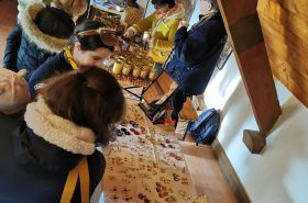 marché de Noël Randscouts et Randguides Les ruches de Fred et Lili Jouy-en-Josas